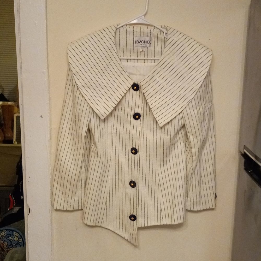 LEMONDE vintage woman's blazer..